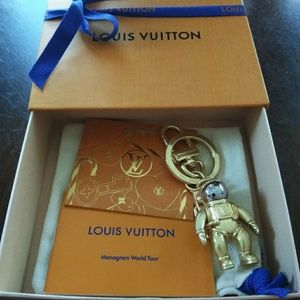Louis vuitton spaceman bag charm key holder